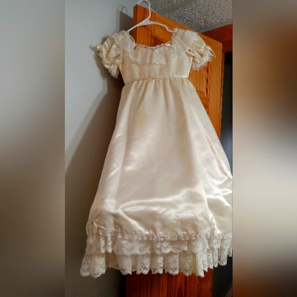 Dress - Picture 2 of 4